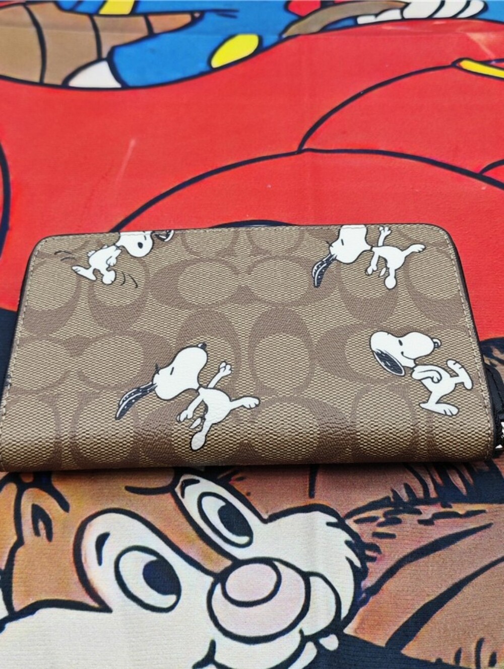 Coach Zip Around Wallet with Snoopy Print - Brown/White - Picture 7 of 11